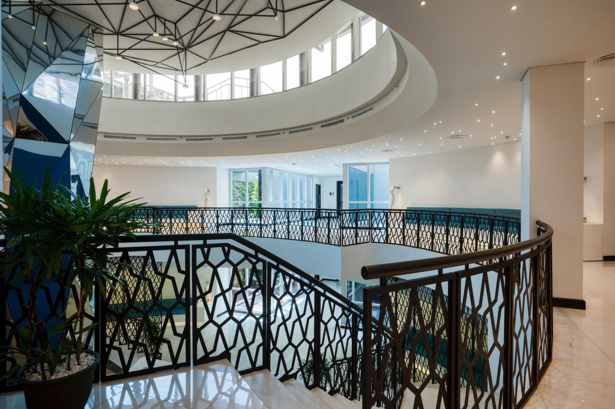 Orion City Hotel コロンボ エクステリア 写真